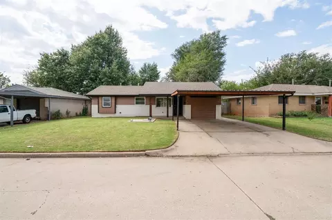713 N Dallas Ave, Moore, OK 73160