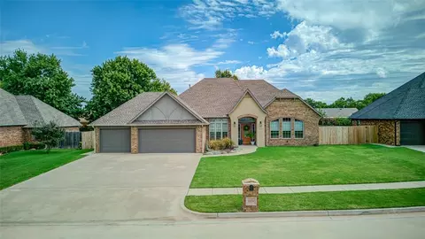 1309 Fairfax Ln, El Reno, OK 73036
