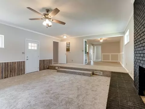 Living - 1024 Hillside Dr, Ada, OK 74820 photo 7 of 11
