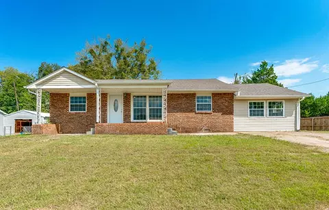 Exterior - 1024 Hillside Dr, Ada, OK 74820 photo 4 of 8