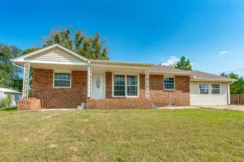 Exterior - 1024 Hillside Dr, Ada, OK 74820 photo 3 of 8