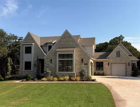 9525 Midsomer Ln, Edmond, OK 73034