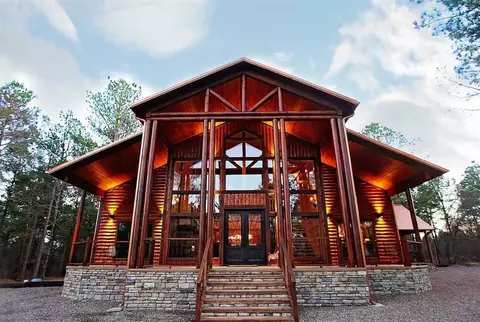 345 Poplar Cir, Broken Bow, OK 74728
