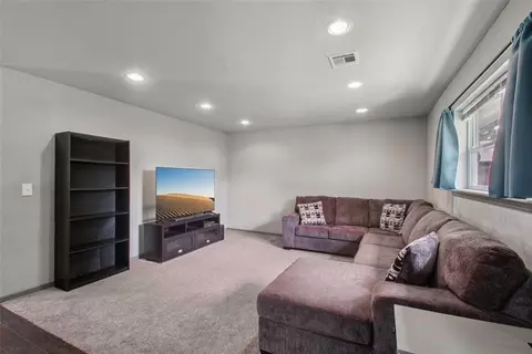 Living - 916 NE 6th St, Moore, OK 73160 photo 2 of 2