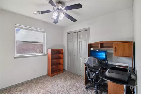 Other - 916 NE 6th St, Moore, OK 73160 photo 4 of 5