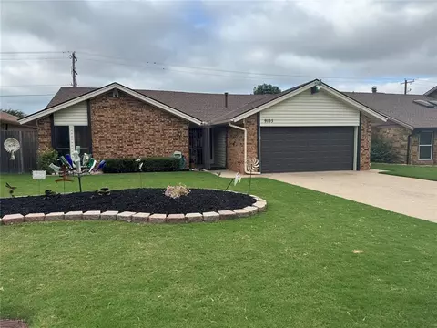 9105 NW 101st St, Yukon, OK 73099