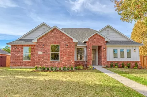 2808 Astor Dr, Norman, OK 73072