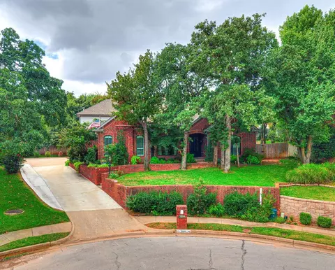 2600 Tahoe Dr, Edmond, OK 73013