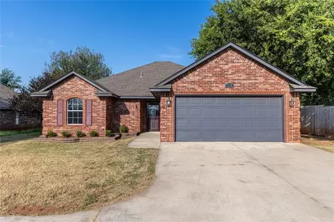 317 S Tyler Ave, Blanchard, OK 73010