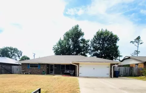 2110 W Amhurst Ave, Duncan, OK 73533
