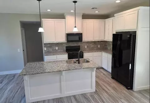 413 E Cole, Fletcher, OK 73541 photo 4