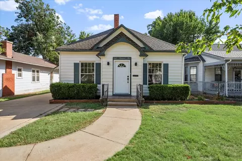 805 E Cleveland Ave, Guthrie, OK 73044