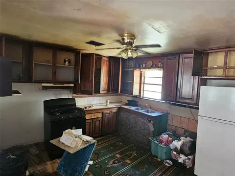Kitchen - 6851 E Post Oak Rd, Noble, OK 73068 photo 1 of 1