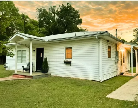302 S Dexter St, Ravia, OK 73455