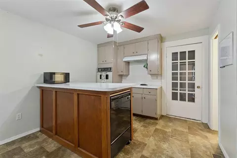 Kitchen - 319 E Main St, Calumet, OK 73014 photo 2 of 10