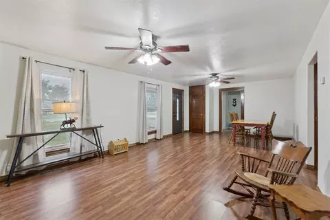Living - 319 E Main St, Calumet, OK 73014 photo 3 of 4