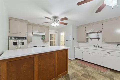 Kitchen - 319 E Main St, Calumet, OK 73014 photo 9 of 10