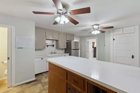 Entry Way - 319 E Main St, Calumet, OK 73014 photo 1 of 4