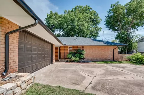 3325 NW 65th St, Oklahoma City, OK 73116