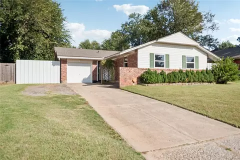 1704 Symphony Ln, Midwest City, OK 73130