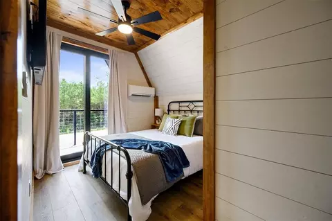 Bedroom - 23 Wolf Tree Trl, Broken Bow, OK 74728 photo 1 of 6