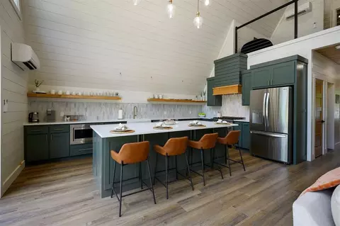 Kitchen - 104 Prickly Pine Trl, Broken Bow, OK 74728 photo 1 of 4