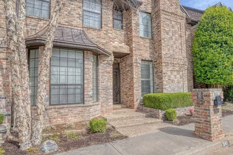 341 Stonehaven Dr, Norman, OK 73072