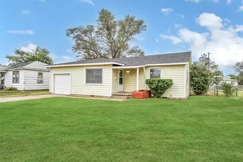 1109 Chestnut St, Altus, OK 73521