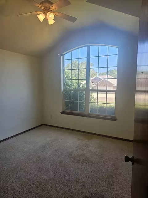 Bedroom - 521 Nathan Ln, Moore, OK 73160 photo 1 of 3