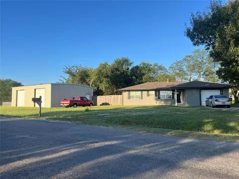 200 W Division St, Union City, OK 73090