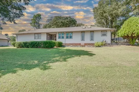 8224 Kasbaum Ln, Oklahoma City, OK 73150