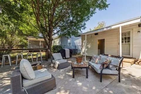 Exterior - 114 E 12th St, Edmond, OK 73034 photo 7 of 16