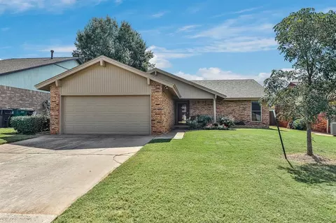 6636 Laurel Rd, Oklahoma City, OK 73162
