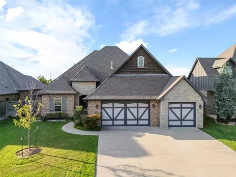 2324 Merlot Ct, Edmond, OK 73012