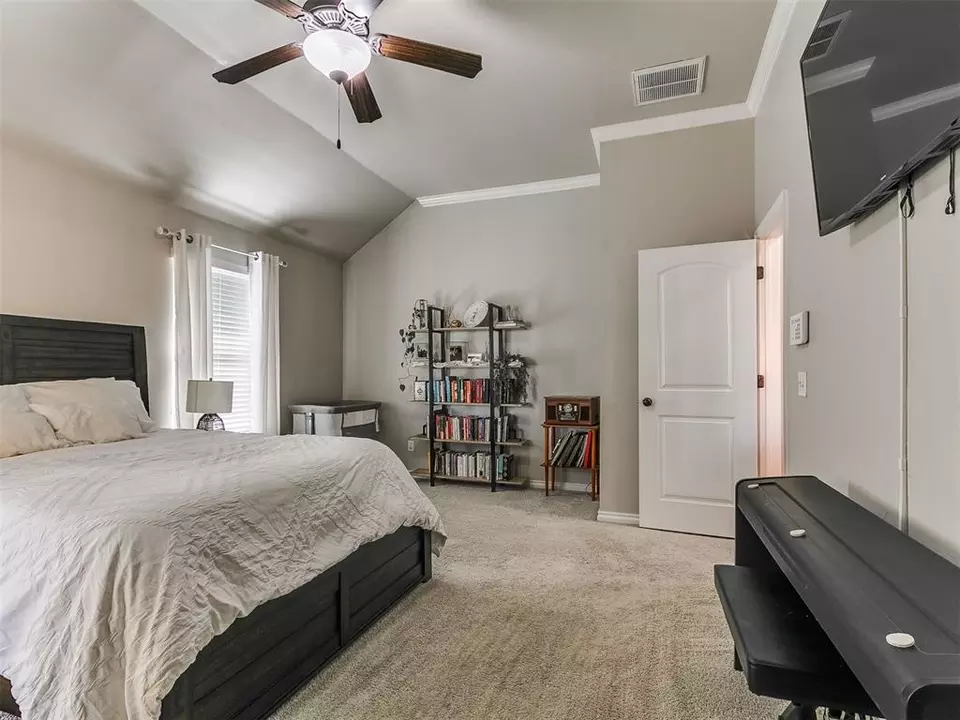 Bedroom - 3305 NW 160th St, Edmond, OK 73013 photo 1 of 6
