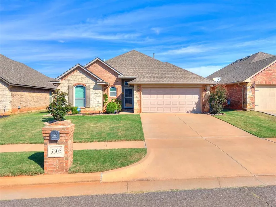 Exterior - 3305 NW 160th St, Edmond, OK 73013 photo 9 of 9