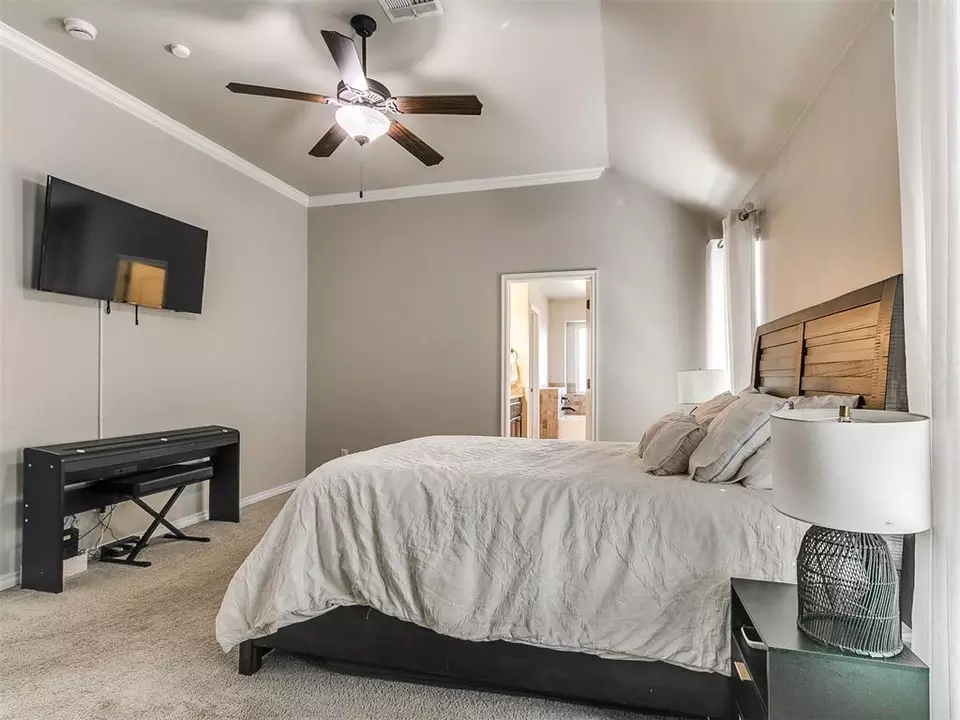 Bedroom - 3305 NW 160th St, Edmond, OK 73013 photo 2 of 6