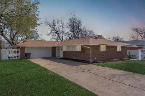 3000 N Viewpoint Dr, Midwest City, OK 73110