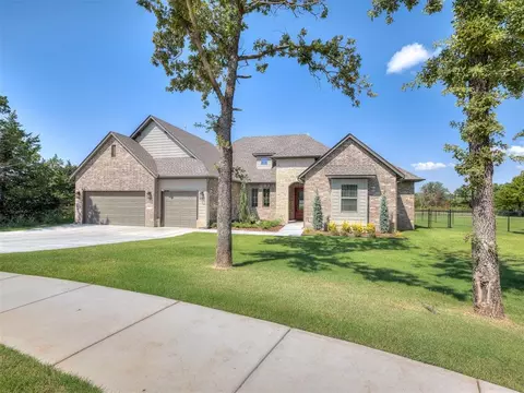 8223 Waxwing Way, Guthrie, OK 73044