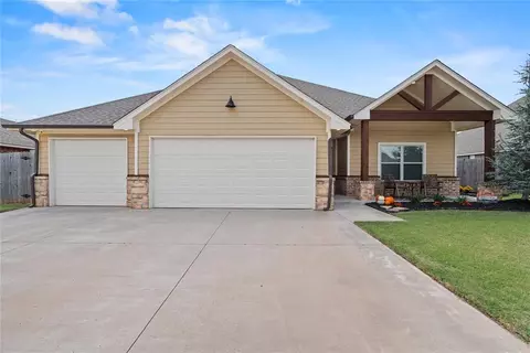 11200 SW 32nd St, Yukon, OK 73099