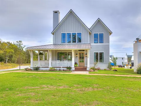 52 Redbud St, Carlton Landing, OK 74432