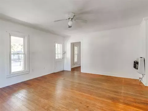 Living - 433 E Apache St, Norman, OK 73071 photo 3 of 4