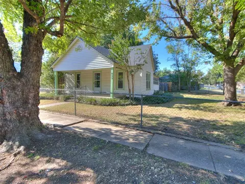 Other - 433 E Apache St, Norman, OK 73071 photo 3 of 5