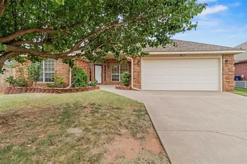 13224 SW 2nd St, Yukon, OK 73099