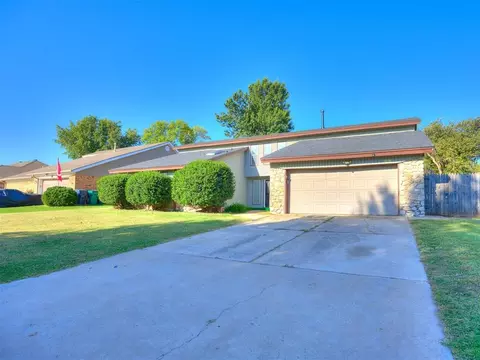 8713 Rolling Green Ave, Oklahoma City, OK 73132