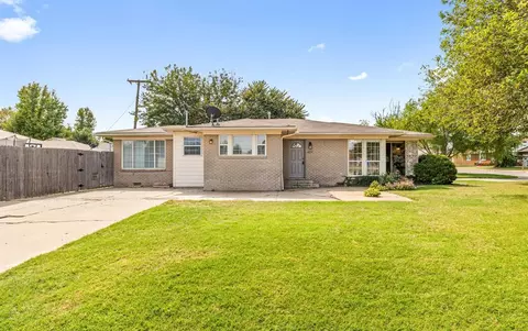 601 Thompson Dr, El Reno, OK 73036