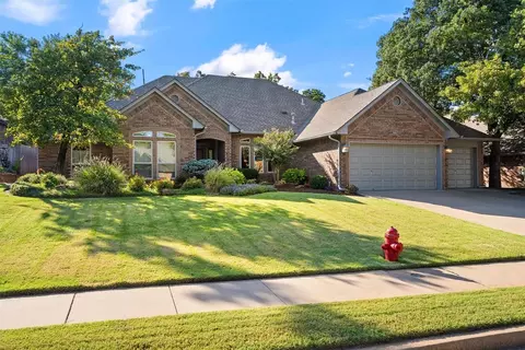 1605 Breckenridge Dr, Edmond, OK 73013