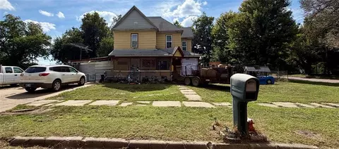 323 W Lincoln Ave, Blackwell, OK 74631