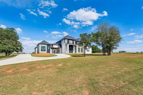 8809 E Covell Rd, Arcadia, OK 73007
