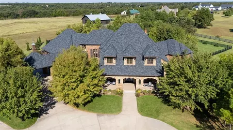 10701 Sorentino Dr, Arcadia, OK 73007
